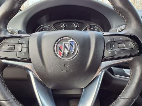 Used 2023 Buick Enclave Essence image 16