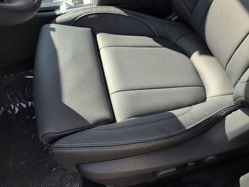 Used 2025 Subaru Ascent Limited image 29