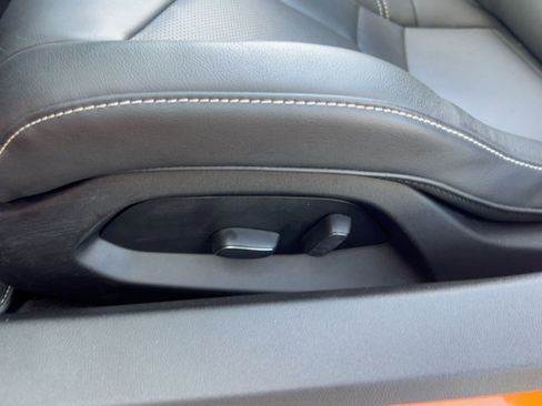 Used 2023 Chevrolet Corvette Stingray Convertible w/ Z51 Performance Package image 14