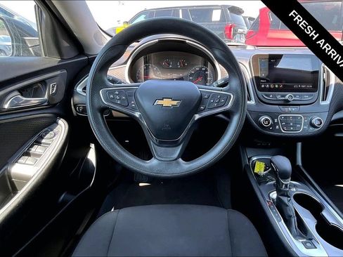 Used 2023 Chevrolet Malibu LT FWD image 11