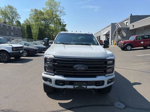 Used 2025 Ford F350 Platinum AWD/4WD image 2