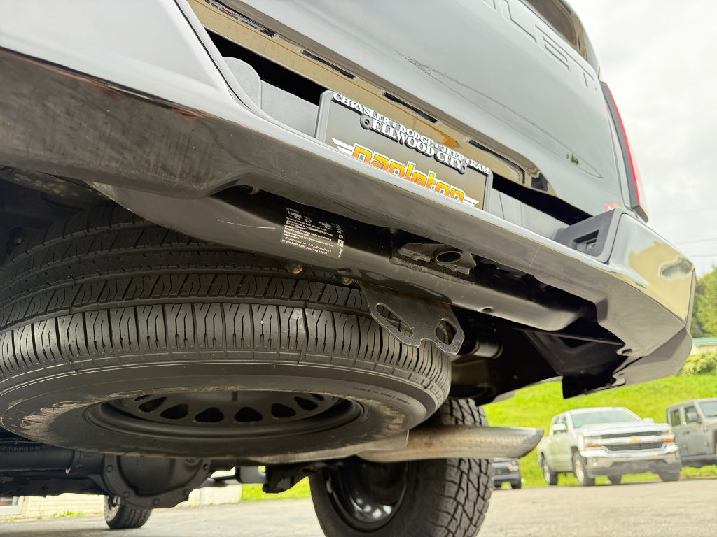 Used 2023 Chevrolet Colorado Trail Boss AWD/4WD image 28