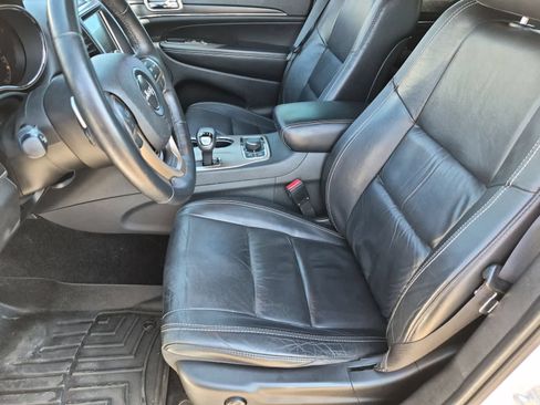 Used 2015 Jeep Grand Cherokee Limited AWD/4WD image 16