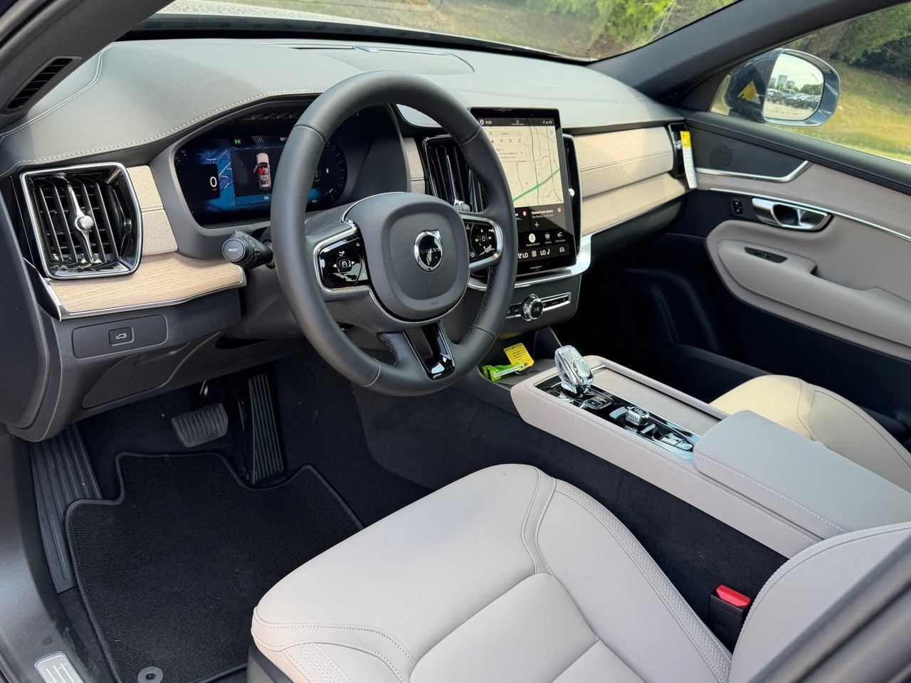 New 2026 Volvo XC90 B5 Core AWD/4WD image 12