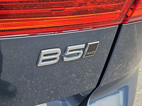 Used 2024 Volvo XC60 B5 Plus w/ Protection Package Premier AWD/4WD image 5