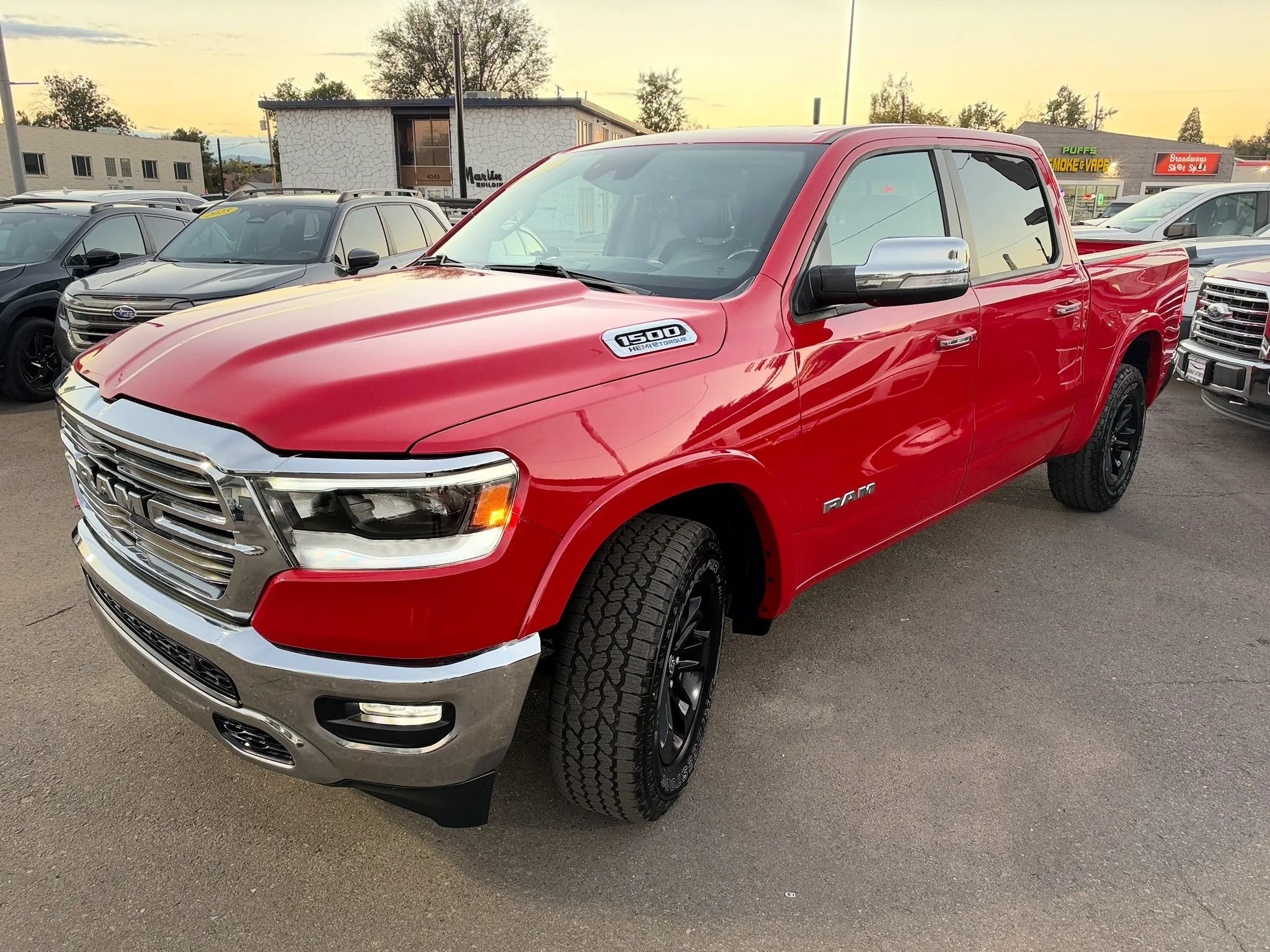 Used 2022 RAM 1500 Laramie AWD/4WD image 5