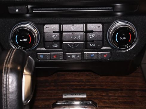 Used 2015 Ford F150 Platinum w/ Technology Package AWD/4WD image 30