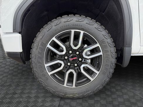 New 2026 GMC Sierra 1500 AT4 w/ AT4 Premium Package AWD/4WD image 37