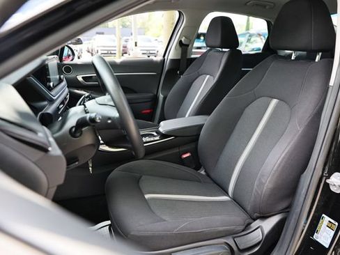 Used 2023 Hyundai Sonata SE FWD image 20