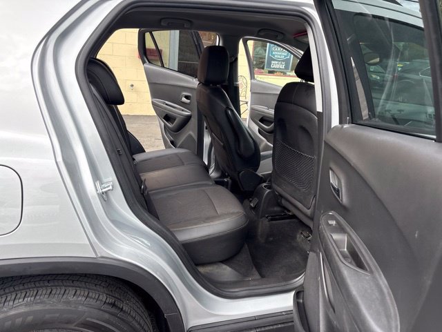 Used 2022 Chevrolet Trax LT w/ Driver Confidence Package AWD/4WD image 19