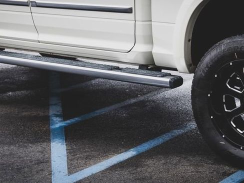 Used 2017 RAM 1500 Laramie w/ Convenience Group image 11