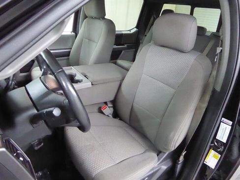 Used 2017 Ford F150 XLT w/ Equipment Group 302A Luxury image 16