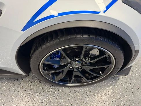 Used 2018 Chevrolet Corvette Z06 w/ Carbon 65 Edition RWD image 29