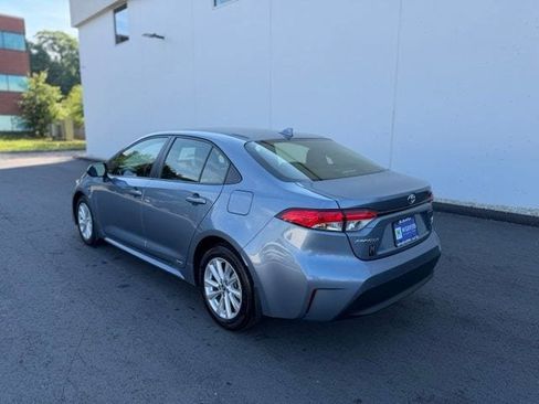 Used 2024 Toyota Corolla LE w/ LE Convenience Package AWD/4WD image 9