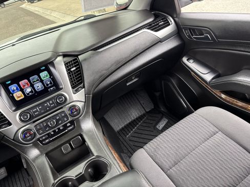 Used 2019 Chevrolet Tahoe LS AWD/4WD image 17