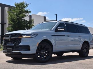 New 2026 Lincoln Navigator L Reserve w/ Jet Appearance Package AWD/4WD video 1