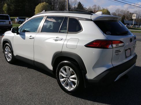 Used 2022 Toyota Corolla Cross LE w/ Black Badges Package (TMS) image 3