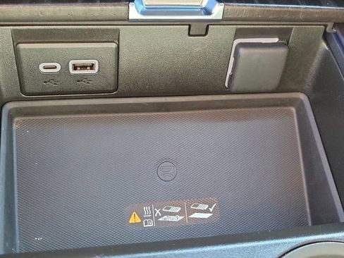 Used 2023 GMC Yukon Denali image 31