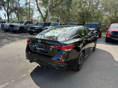 Used 2025 Nissan Sentra SR w/ Trunk Package image 9