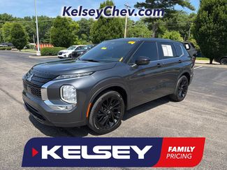 Used 2024 Mitsubishi Outlander SE Black Edition FWD video 1