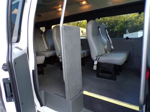 Used 2014 Ford E-250 and Econoline 250 Extended w/ Power Group image 24