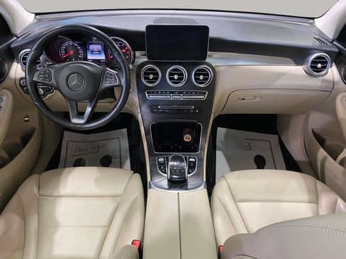 Used 2018 Mercedes-Benz GLC 300 4MATIC image 25