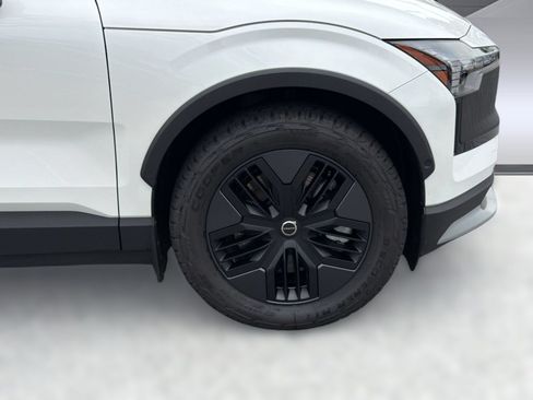 Certified 2026 Volvo EX30 Cross Country Ultra w/ Protection Package Premier AWD/4WD image 13
