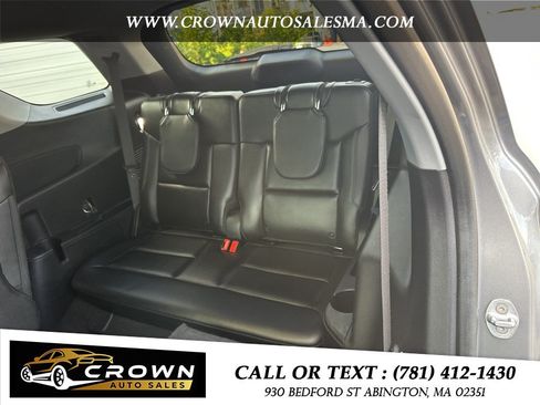 Used 2021 Ford Explorer Limited w/ Equipment Group 301A AWD/4WD image 12