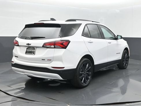 Used 2024 Chevrolet Equinox RS w/ RS Leather Package AWD/4WD image 7