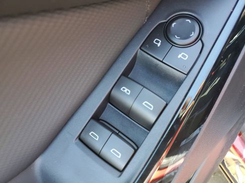 New 2026 Chevrolet Equinox LT image 19