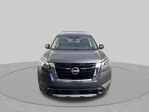 Certified 2025 Nissan Pathfinder Platinum w/ Cargo Package AWD/4WD image 28