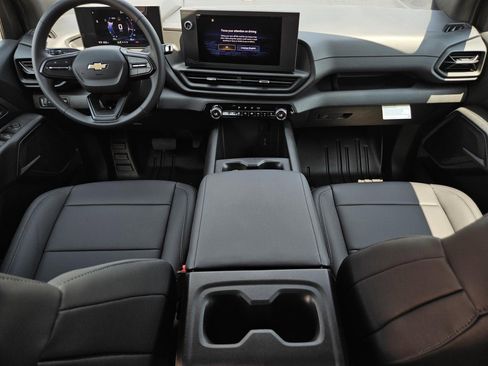 New 2025 Chevrolet Silverado EV W/T AWD/4WD image 17