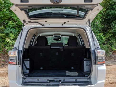 Used 2024 Toyota 4Runner SR5 RWD image 9