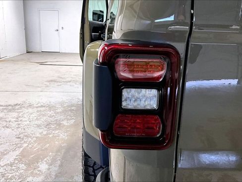 New 2026 Jeep Gladiator Mojave image 39