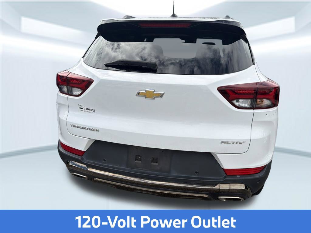 Used 2022 Chevrolet TrailBlazer ACTIV w/ Sun and Liftgate Package FWD image 9