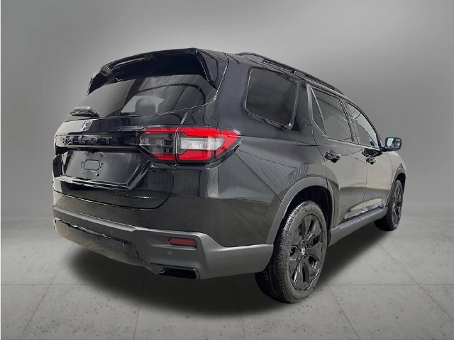 New 2026 Honda Pilot Black Edition image 5