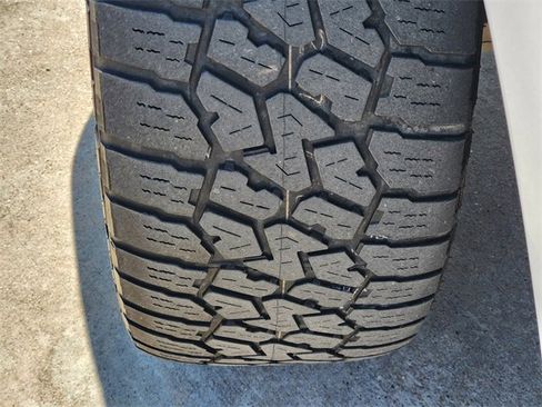 Used 2023 RAM 1500 Limited image 11