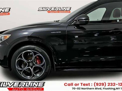 Used 2023 Alfa Romeo Stelvio Veloce AWD/4WD image 2