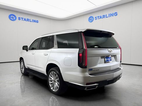 Used 2022 Cadillac Escalade Luxury image 6
