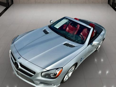 Used 2013 Mercedes-Benz SL 550 w/ Premium Pkg image 29