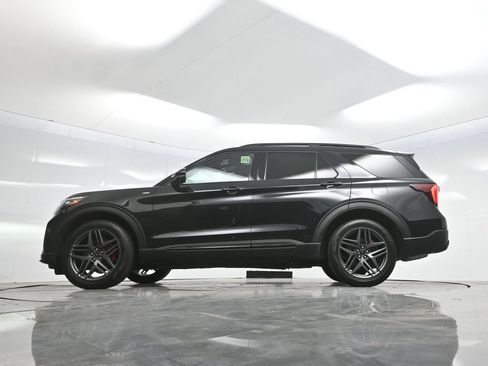 Used 2025 Ford Explorer ST-Line w/ Premium Package AWD/4WD image 66