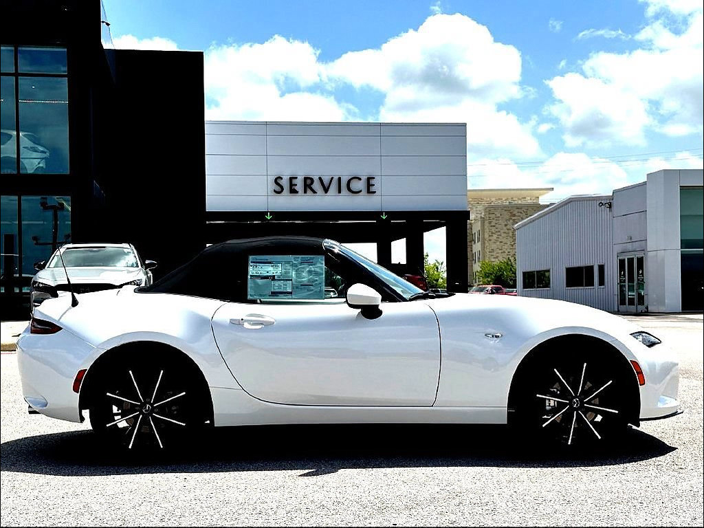 New 2026 MAZDA MX-5 Miata Grand Touring RWD image 8
