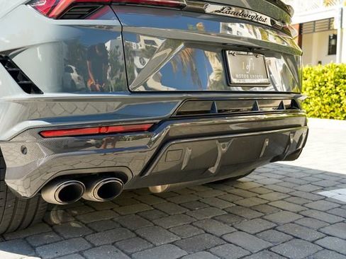 Used 2023 Lamborghini Urus Performante image 50