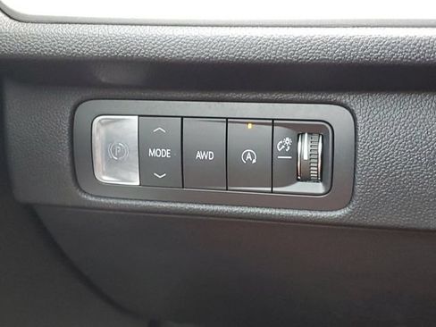 Certified 2026 Chevrolet Traverse LT w/ Driver Confidence Package AWD/4WD image 20