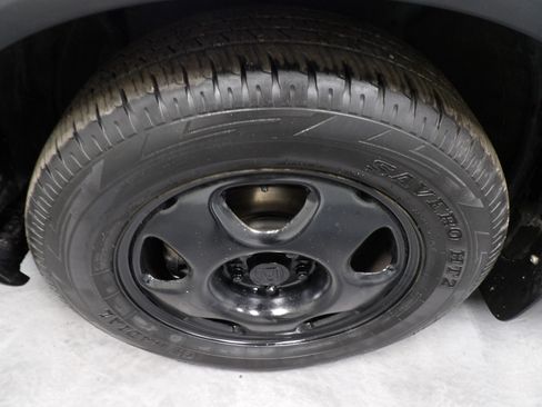 Used 2011 Honda CR-V LX image 17