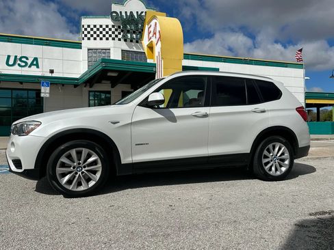 Used 2015 BMW X3 sDrive28i RWD image 2
