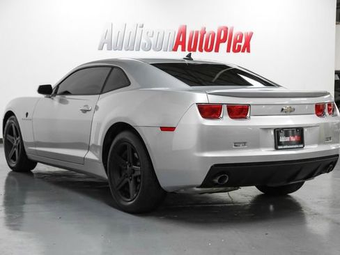 Used 2011 Chevrolet Camaro LT RWD image 9