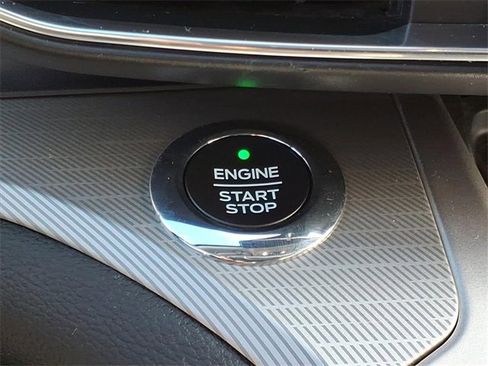 Used 2021 Ford Explorer XLT w/ Equipment Group 202A image 20