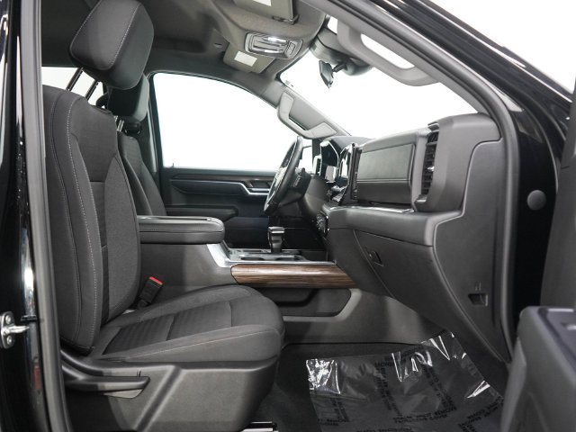 Used 2022 Chevrolet Silverado 1500 LT Trail Boss w/ Protection Package AWD/4WD image 11
