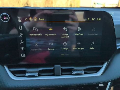 New 2026 Chevrolet Equinox LT w/ LPO, Floor Liner Package image 18